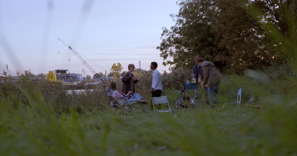 Bekijk de trailer van De Familie